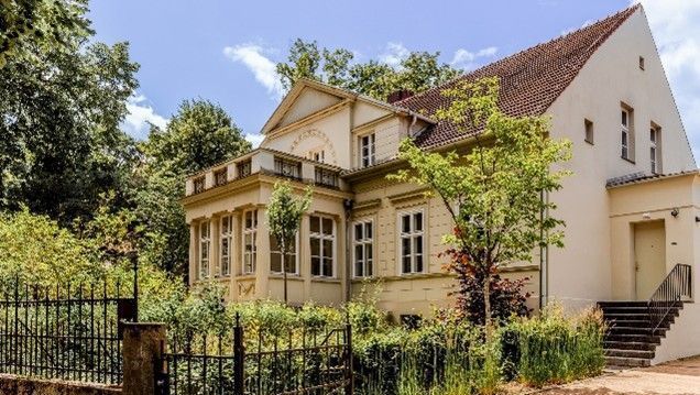 Ehemaliges Pfarrhaus, heute Gemeindehaus am Dorfanger, 2025 Foto: Tanja Schnitzler