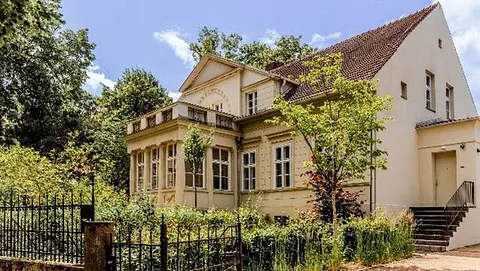 Ehemaliges Pfarrhaus, heute Gemeindehaus am Dorfanger, 2025 Foto: Tanja Schnitzler