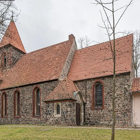 Südostansicht Dorfkirche 2021